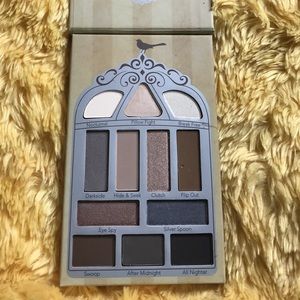 Pretty Vulgar Nightingale Eyeshadow Palette